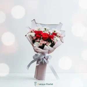 hand bouquet mawar merah
