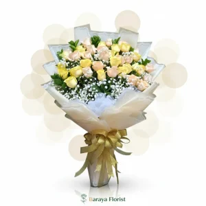 hand bouquet mawar kuning dan peach dengan wrapping putih dan pita emas untuk hadiah ulang tahun wisuda anniversary