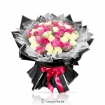 hand bouquet mawar pink krem elegan untuk hadiah pernikahan